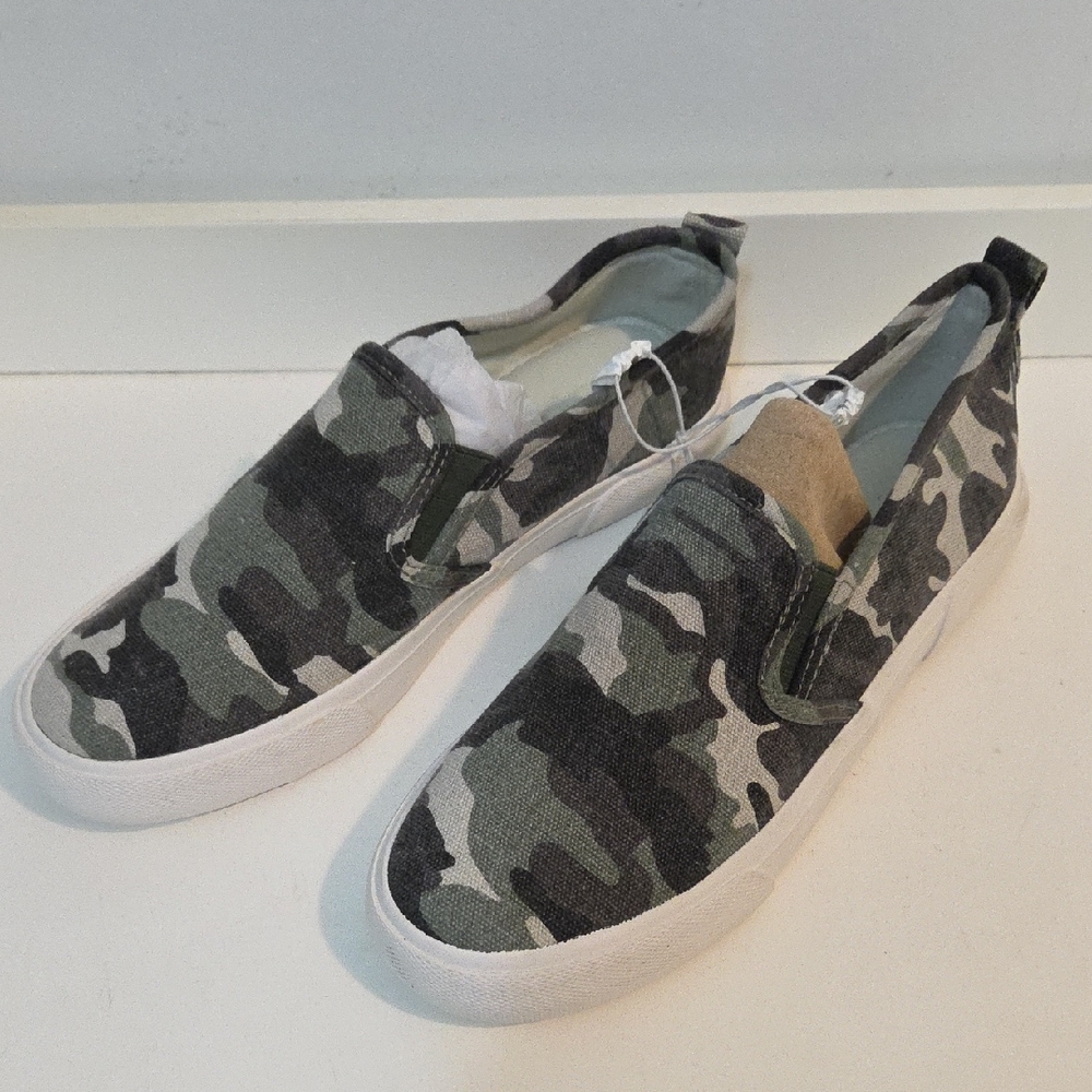 Tommy Bahama Camo Slip-On Sneakers - Green and Gray